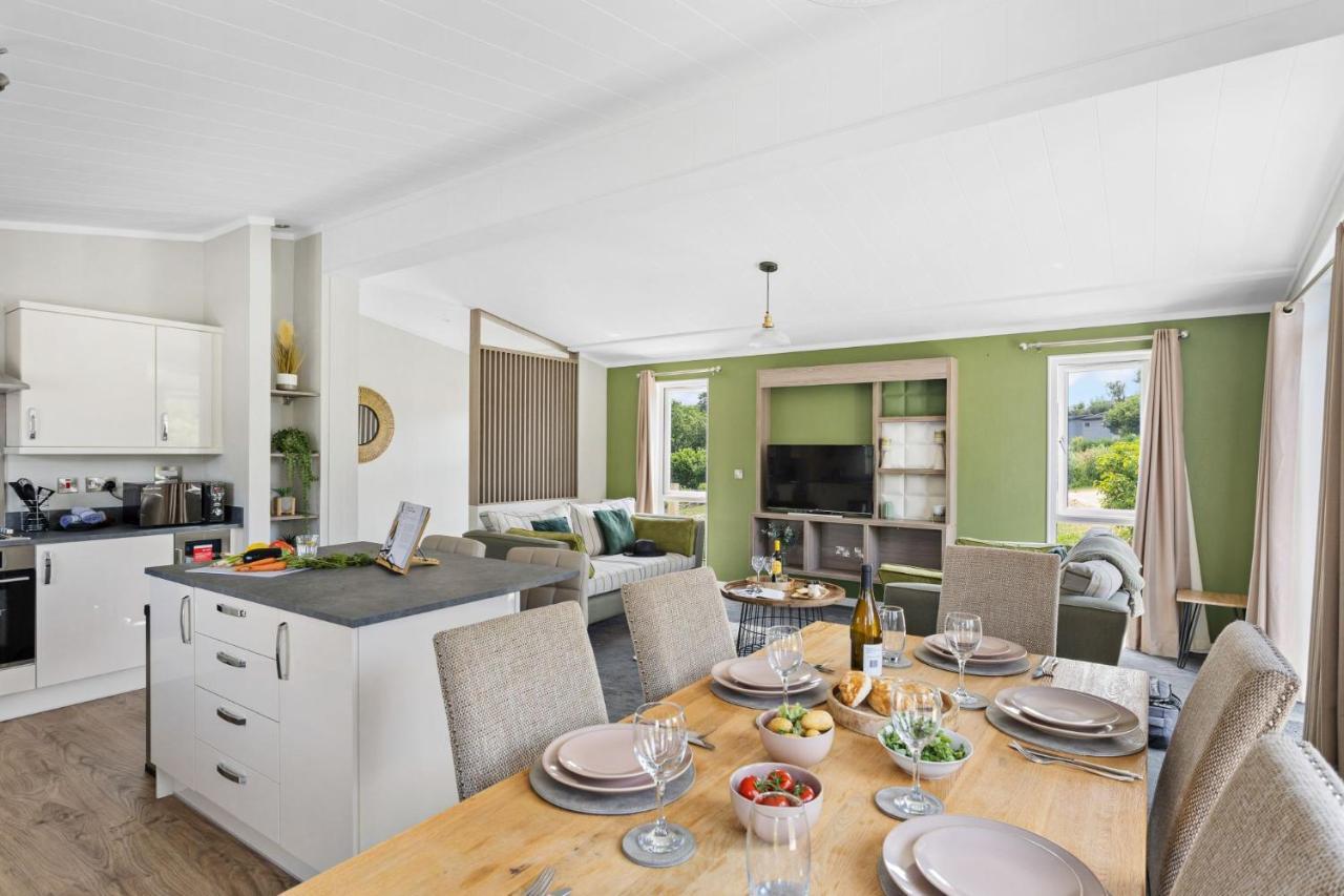 Rose Lodge, 21 Roadford Lake Lodges Lifton ภายนอก รูปภาพ